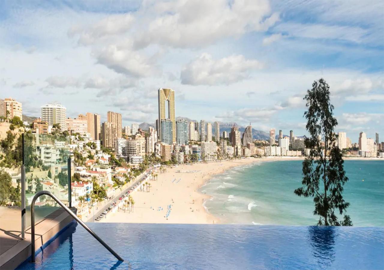 Luxury Apartment With Private Hot Tub By Poniente Beach 베니돔 외부 사진