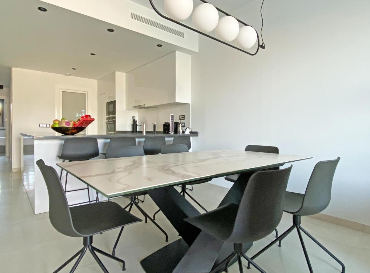 Luxury Apartment With Private Hot Tub By Poniente Beach 베니돔 외부 사진