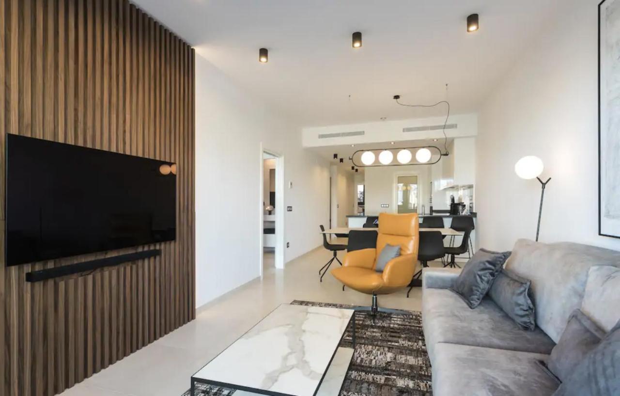 Luxury Apartment With Private Hot Tub By Poniente Beach 베니돔 외부 사진