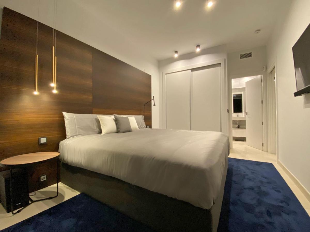 Luxury Apartment With Private Hot Tub By Poniente Beach 베니돔 외부 사진