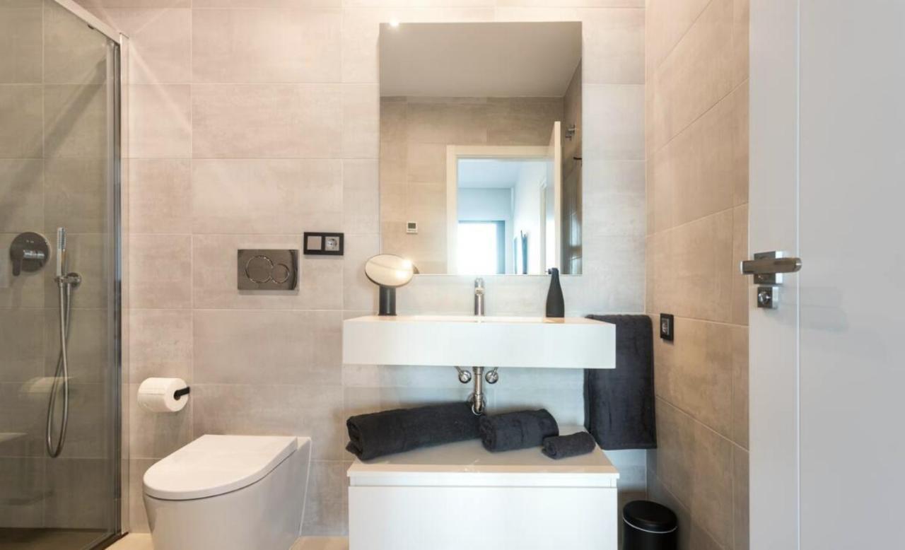 Luxury Apartment With Private Hot Tub By Poniente Beach 베니돔 외부 사진