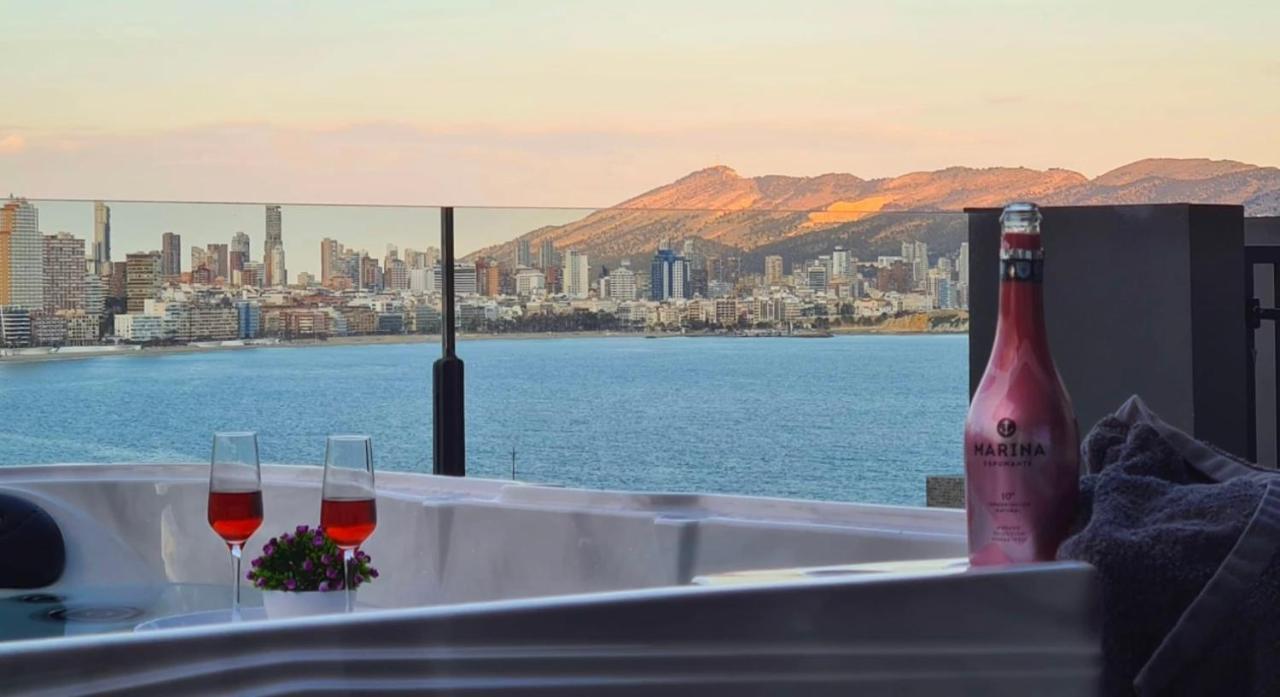 Luxury Apartment With Private Hot Tub By Poniente Beach 베니돔 외부 사진
